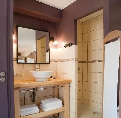 Hotel Comptoir Et Dépendances 2*