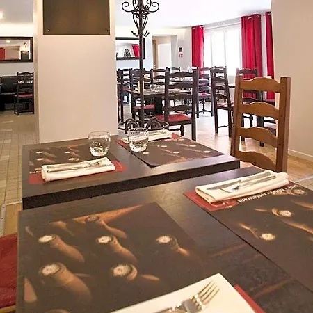 Comptoir Et Dépendances Hotel Frontonas